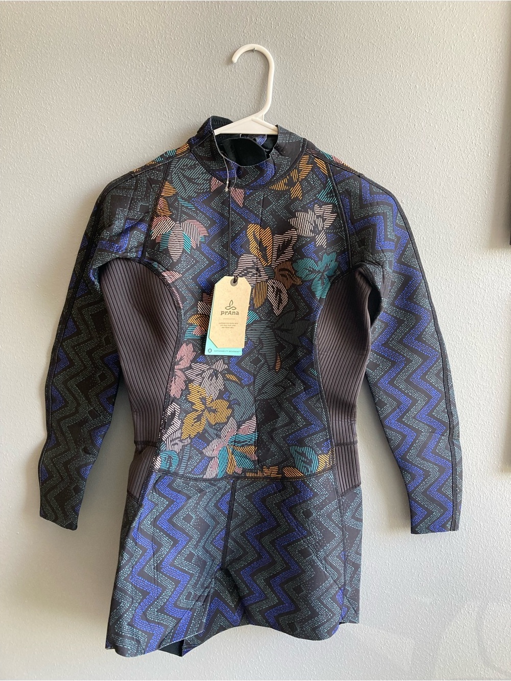prAna Kealli 2mm Long Sleeve Wetsuit Shorty Black Horchata NWT Size Medium